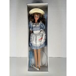 VTG 1992 Barbie Little Debbie Snacks Doll Collector Edition Series 1 NIB #10123